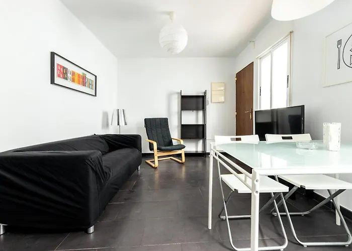 Fun Building Flats By Homeabout Málaga