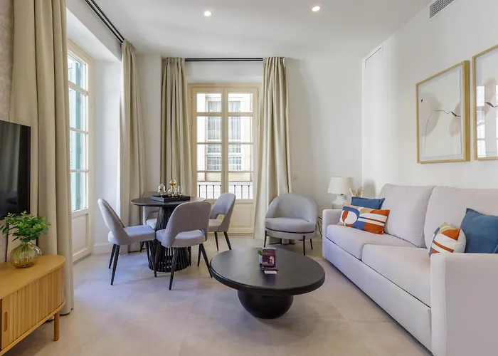 Plaza del Siglo Suites&Boutique Apartments by Caleta Homes Málaga