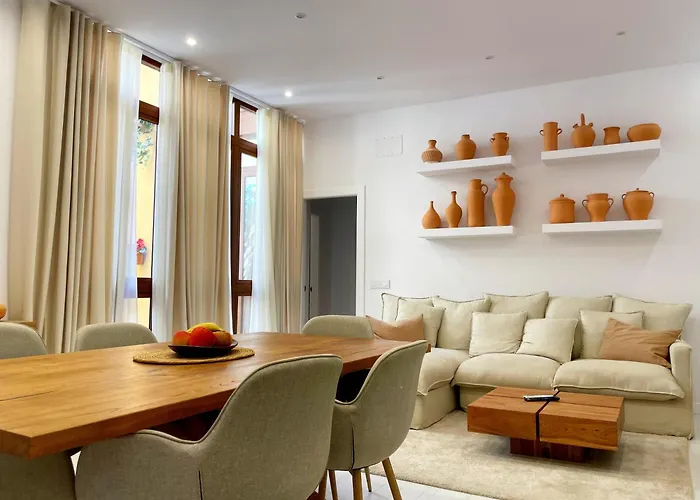 Piso familiar con tres habitaciones en La Goleta Málaga