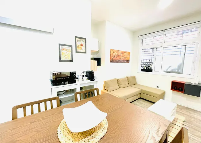 Apartamento Completo y con buena ubicación P2 Málaga
