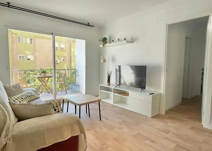 3 habitaciones, terraza y a 200 metros de la playa Málaga