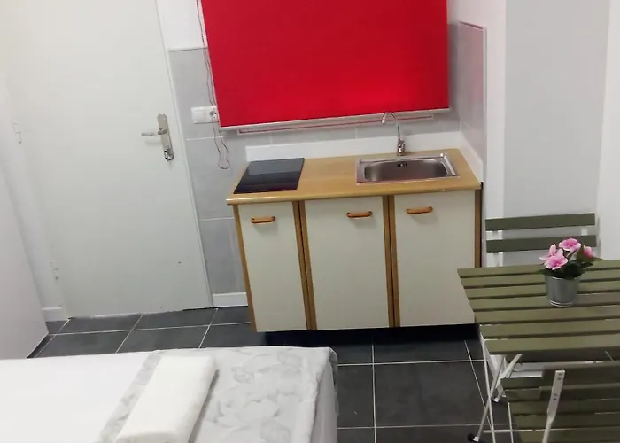 Estudio Encantador Cerca Del Carrefour Rosaleda 1 Málaga