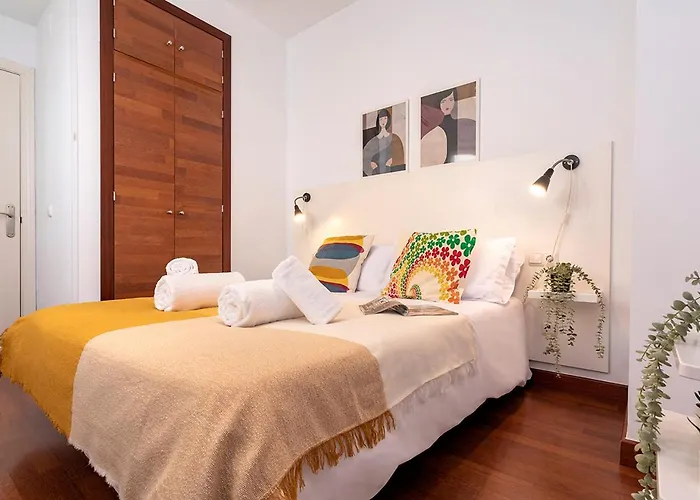 Apartamento Reformado En Pleno Centro By Rent Me Málaga