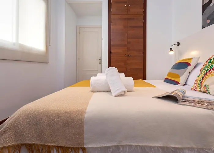 Apartamento Reformado En Pleno Centro By Rent Me Málaga