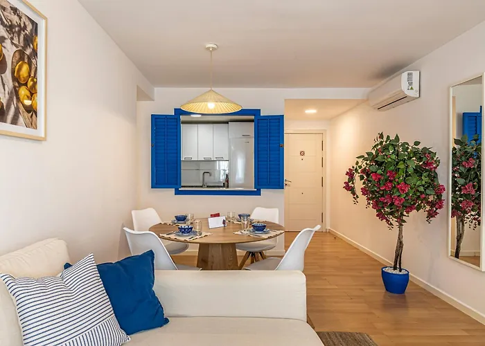 SOLIS MARE APARTMENTS - Pedregalejo Beach Málaga