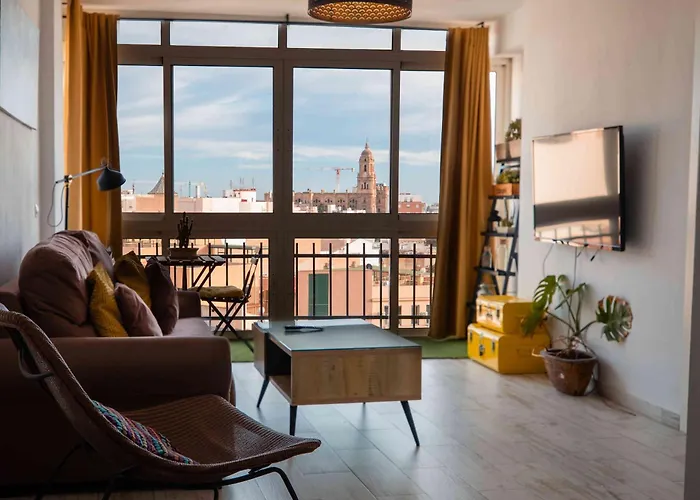 Apartamento Atico deluxe en el centro by Lets Málaga