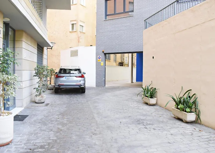 Malagueta'S Home Cozy Apartment With Parking And Swimming Pool Málaga