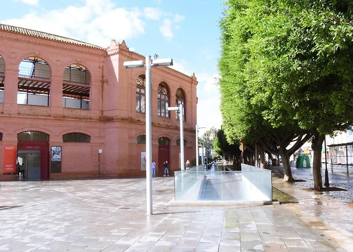 Malagueta'S Home Cozy Apartment With Parking And Swimming Pool Málaga