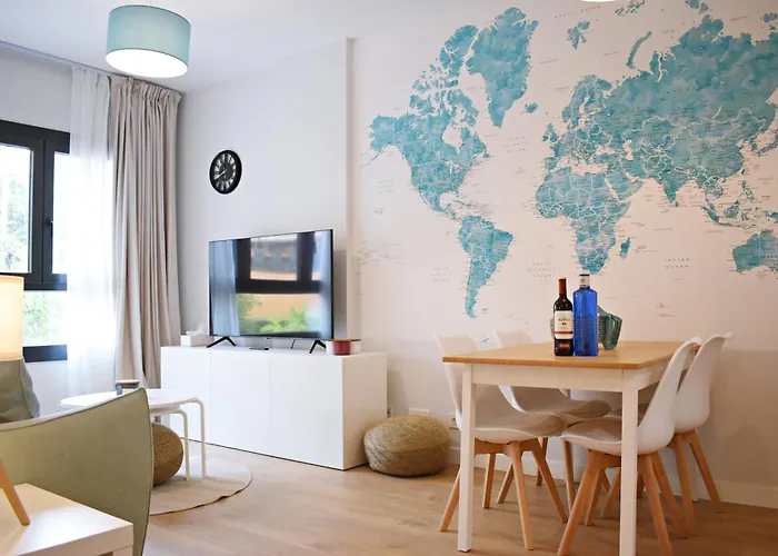 Malagueta'S Home Cozy Apartment With Parking And Swimming Pool Málaga