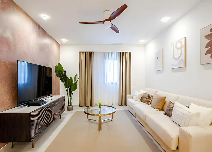 AlbertHouse - Lujoso Apartamento en el Centro de Málaga