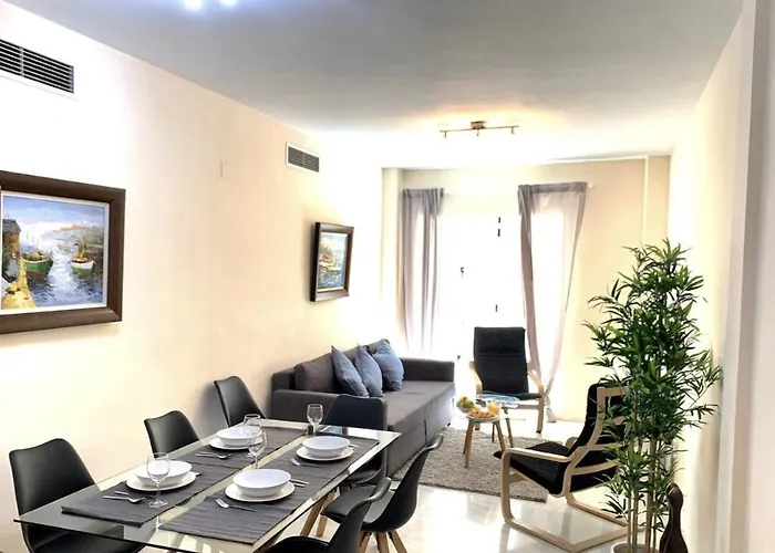 Spacious Merced Apartment Málaga