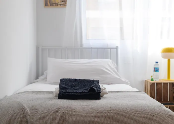 Mar de la Abadía Rooms Shared Apartment Málaga