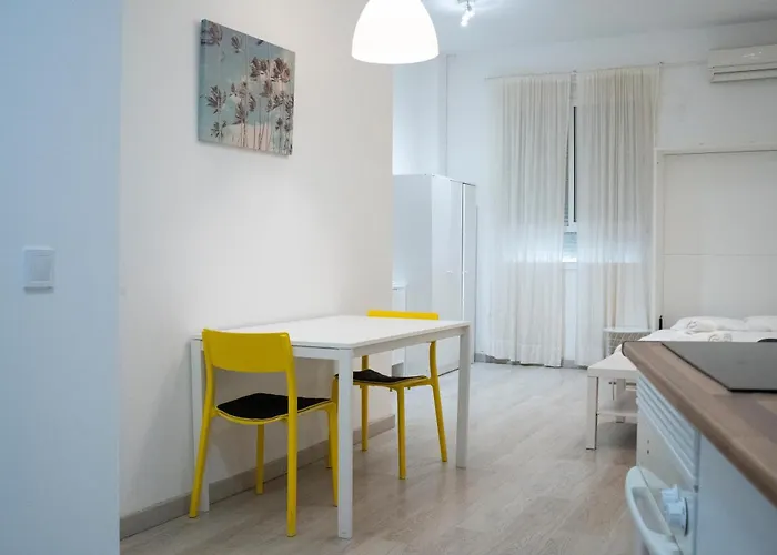 Estupendo estudio al lado de plaza la Merced Málaga