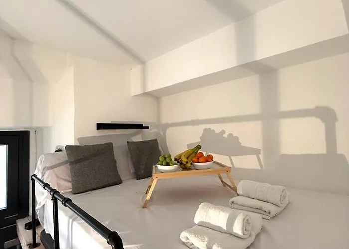 Studio In The City Center! Málaga