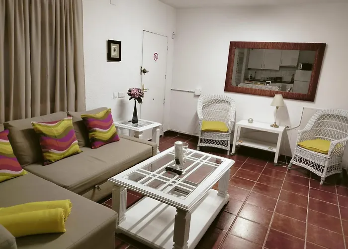 Fantástico apartamento con piscina comunitaria junto al mar en Málaga