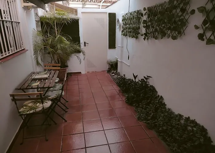 Fantástico apartamento con piscina comunitaria junto al mar en Málaga