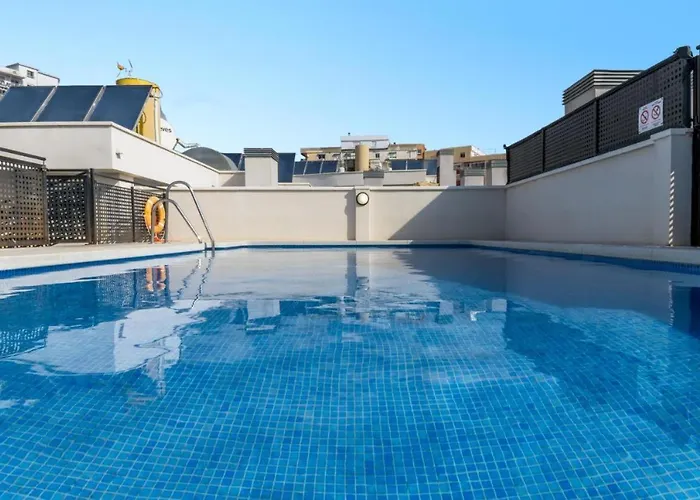 Apartamento Málaga Centro, 2 habs, Piscina en azotea, 2 terrazas y parking privado