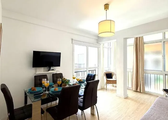 García Briz Apartments ! Málaga