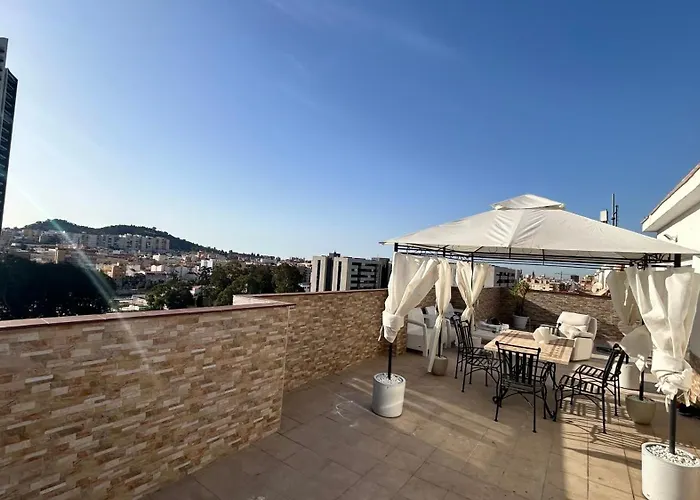 VISTAS RASCaCIELOS INFINITO CIUDAD Málaga