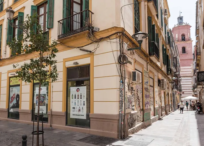 Central And Spacious Apartment With Parking On-Site Málaga