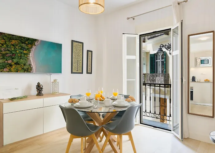 Hoyo de Esparteros by Lovely Rentals Málaga