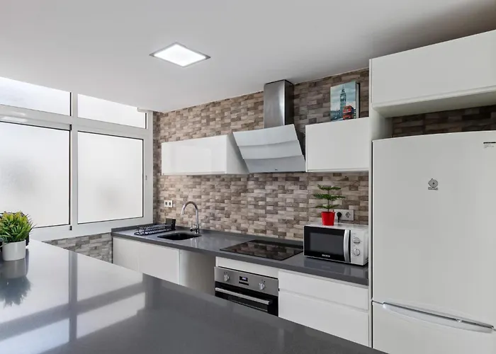 Apartamento Europa Sur,Playa 500 m,centro 1,9km Málaga