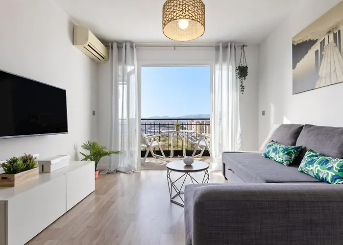 Apartamento Europa Sur,Playa 500 m,centro 1,9km Málaga