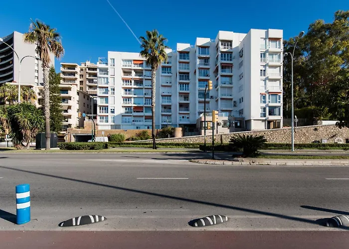 Sorolla 105, Luxury, Beach, Free Parking, All Services, Quite Neighborhood, So Málaga