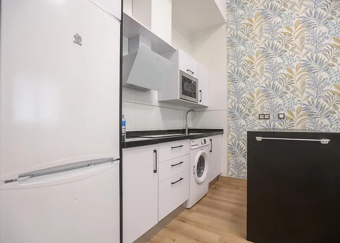 Lovely Studio In The Heart Of Malaga Free Swimming Pool
