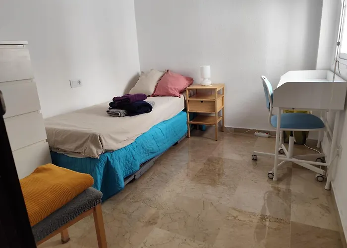 Confortable habitación céntrica en piso privado Málaga