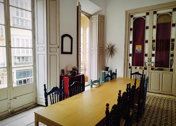 Apartamento Piso Amplio Carreteria Málaga