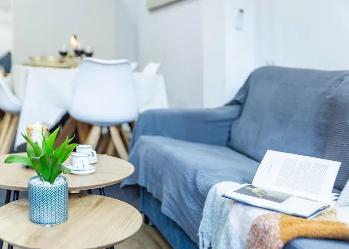 Cozy Studio Near Downtown By Turivida Málaga