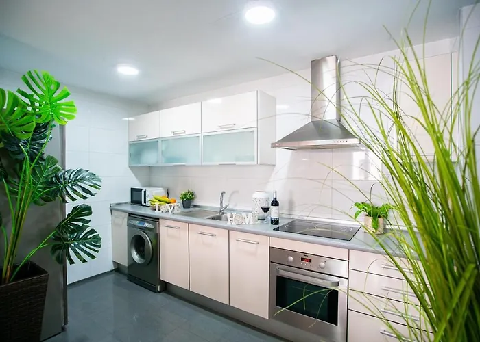 Premium & Peaceful Apartment By Turivida Málaga