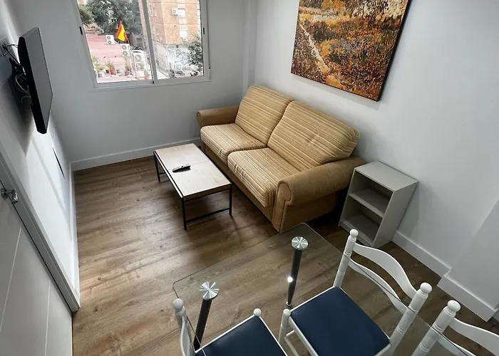Boutique Apt Next To The Train Station By Turivida Málaga