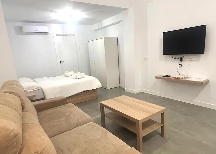 Luxury apartment 1 a 5 min de la Estación de bus y tren María Zambrano Málaga