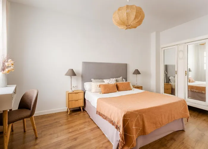 Arte Chic Apartamento de 3 Habitaciones en el Centro Historico Málaga