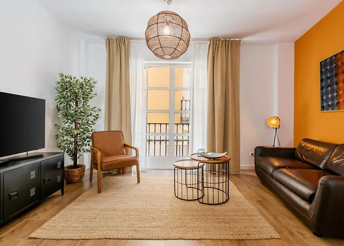 Arte Chic Apartamento de 3 Habitaciones en el Centro Historico Málaga
