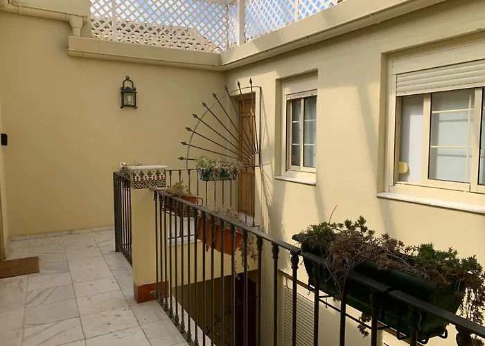 Edificio Apartamentos Victoria Centro Málaga