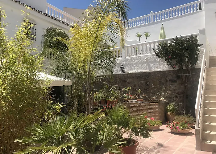 APARTAMENTOS LA MUNDIAL - Alojamiento en Málaga capital