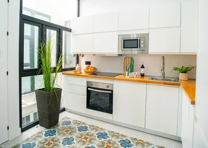 Bright Premium Apt Constitution Square By Turivida Málaga