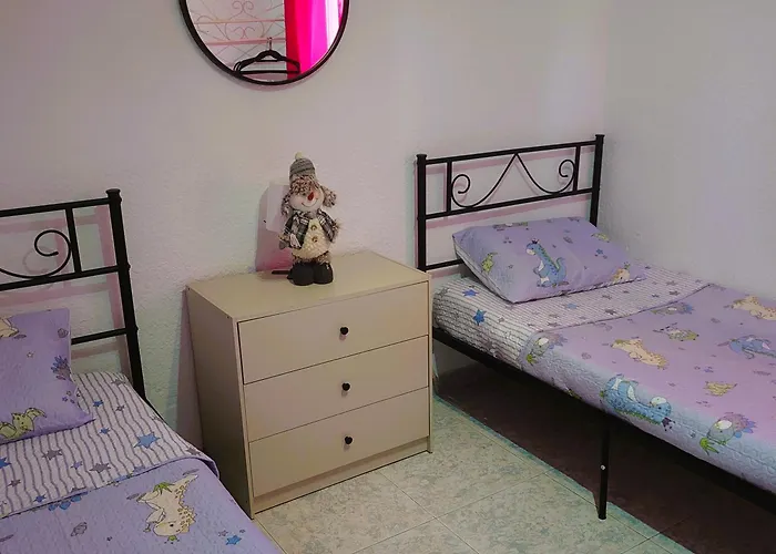 Urban Stay Rosaleda- Modern Apartament For 7 Málaga