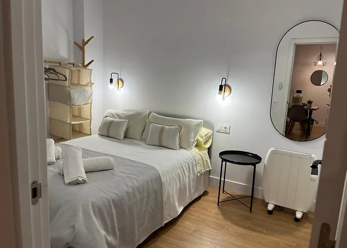 Piso Picasso, Modern Apartment In The Heart Of Malaga City