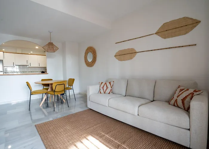 Golf Estate Apartment 3 Pools All Year, Gym, Tennis&Huge Terrace Málaga
