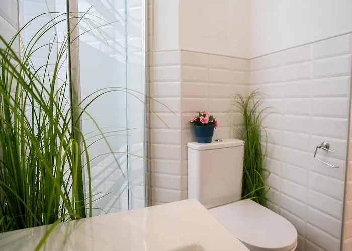 Premium Apt Steps From Picasso House By Turivida Málaga