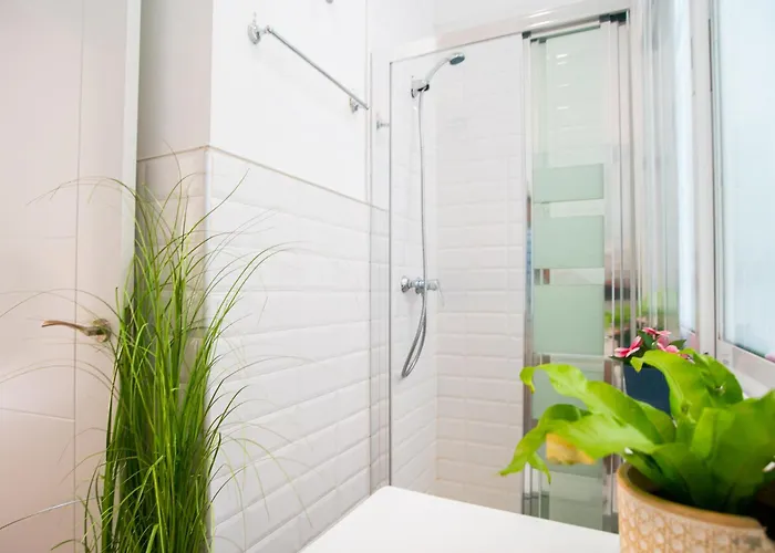 Premium Apt Steps From Picasso House By Turivida Málaga