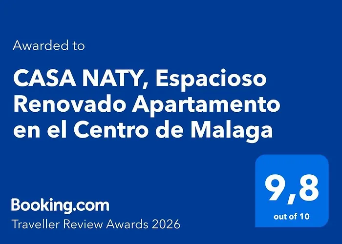 CASA NATY, Espacioso Renovado Apartamento en el Centro de Málaga