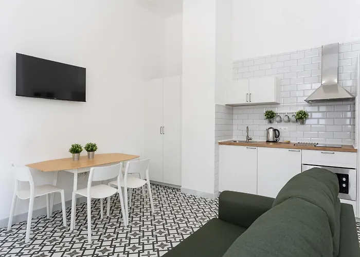 Holidays2Malaga Picasuss Loft New Built Close Huelin Beach And Promenade