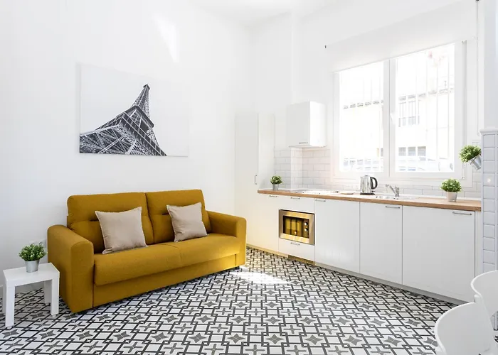 Holidays2Malaga Picasuss Loft New Built Close Huelin Beach And Promenade