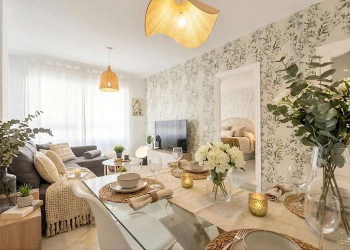 Luminoso y coqueto apartamento con jardín Málaga