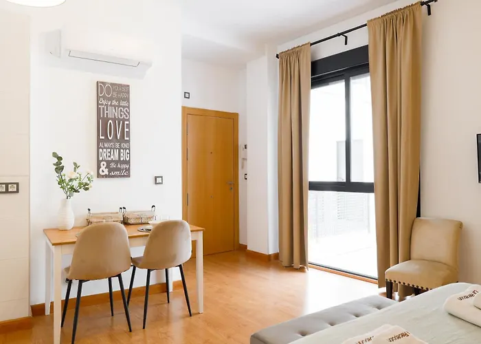 C15 - Charming Modern Studio In The Centre Málaga